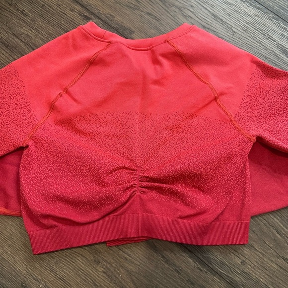 Gymshark Vibrant Red Sweatshirt - Picture 3 of 3